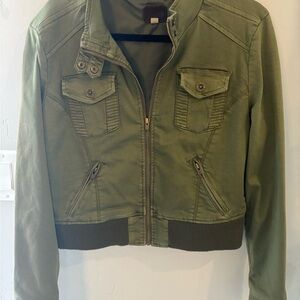 Women's Utility Jacket in Olive Green
